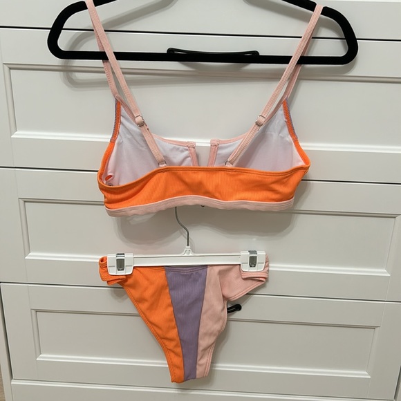 Never worn bathing suit - Picture 2 of 2